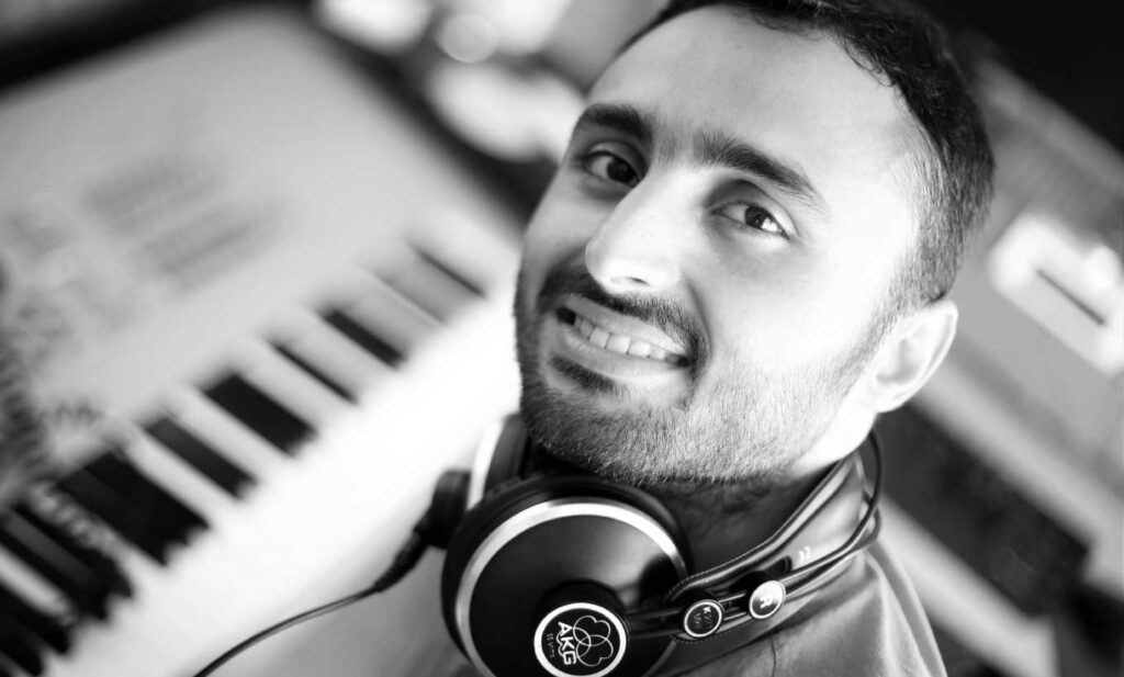 Zyad Saif - Sounddesigner und Komponist für die R hoch 2 AG